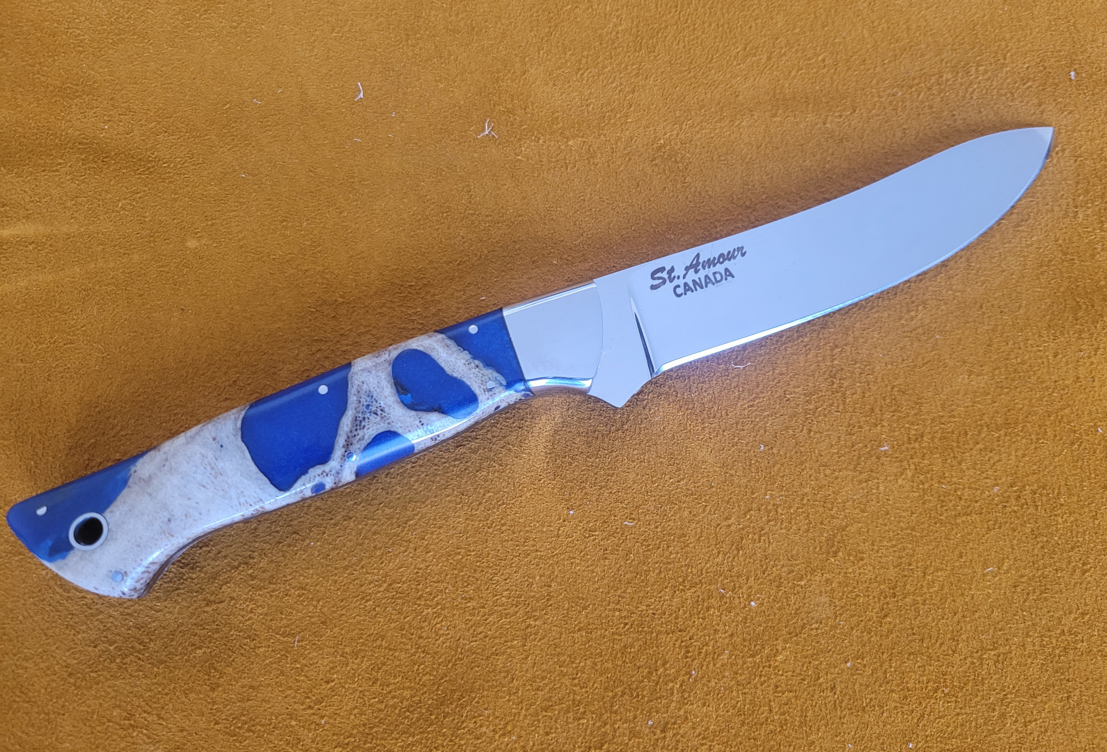 154CM, Muskox Skull Phenolic, Semi-Skinner Knife